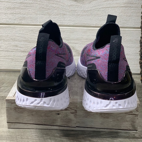 Nike Phantom React Flyknit (GS) - Picture 5 of 8